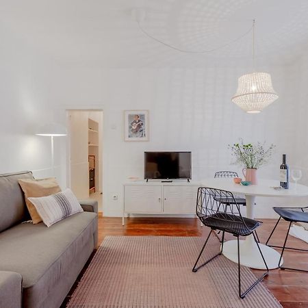 Typical Alfama Apartment, By Timecooler Lisbon Exterior photo